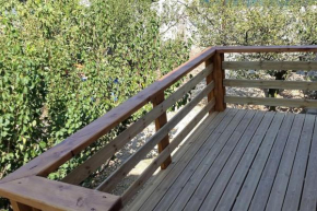 Studio climatisé avec terrasse et Wi FI .